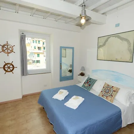 A Luna In Ma-Sea View Room Or Apartment Citr O11O3Ocavoo50 * Vernazza