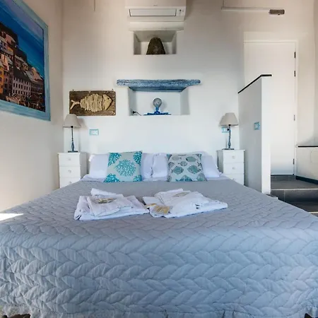 A Luna In Ma-Sea View Room Or Apartment Citr O11O3Ocavoo50 Vernazza